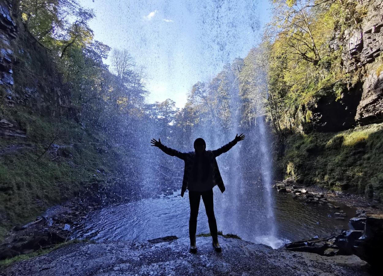 Entire Venue With Accommodation Sleeps Up To 19 - Waterfall Country Escape Wales Coelbren Kültér fotó