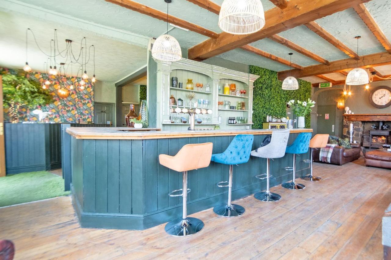 Entire Venue With Accommodation Sleeps Up To 19 - Waterfall Country Escape Wales Coelbren Kültér fotó